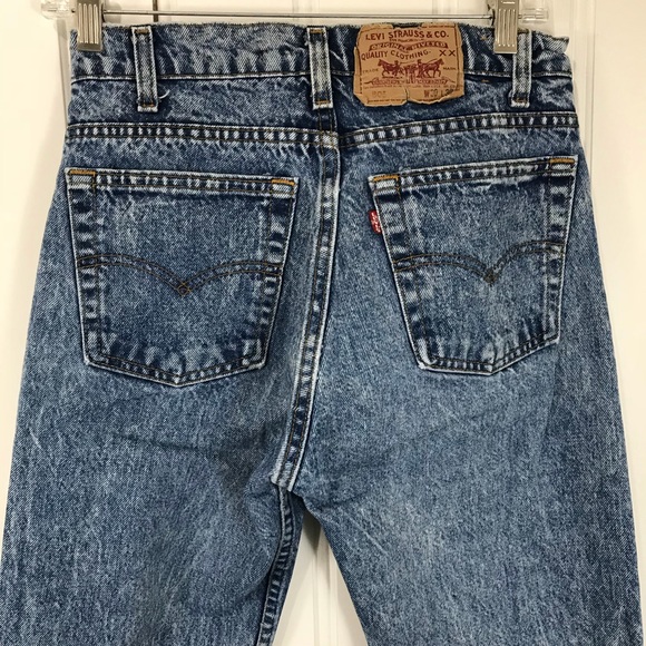 acid wash levis